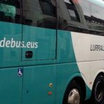 Gaueko autobus zerbitzuetan aldaketak izango direla jakinarazi du Lurraldebusek